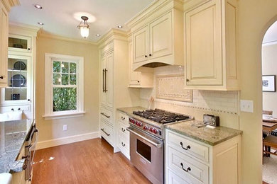 Elegant kitchen photo in Portland