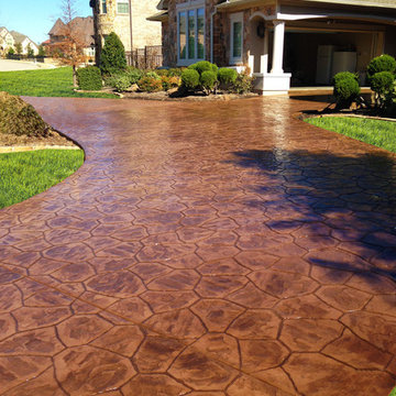 Dark Stone Cut Driveway