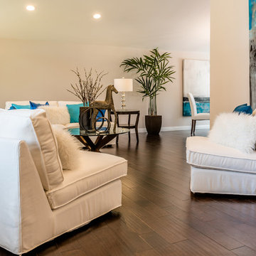 VACANT LIVING ROOM STAGING