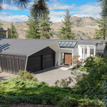 Kalamalka Lake Home