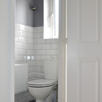 Small Scandinavian Bathroom