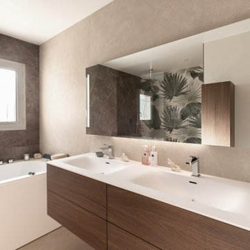 Salle de bains chic et naturelle