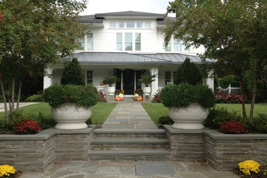 Craftsman exterior home idea in Dallas