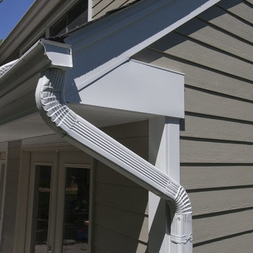 Can't go wrong with classics! Monterey Taupe James Hardie Siding & GAF roofing