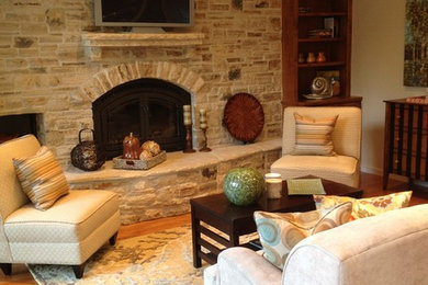 Elegant family room photo in San Francisco