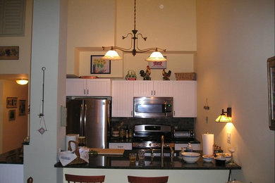 Example of a classic kitchen design in New York