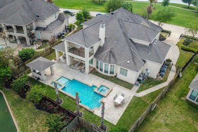 Exterior home photo in Houston