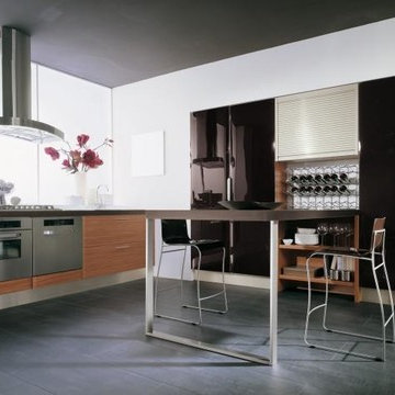 Modern Italian Custom Made Kitchens by LUBE