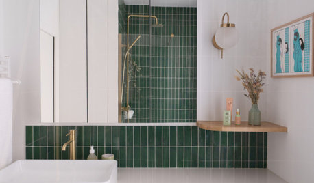 8 éléments qui font paraître une salle de bains désorganisée