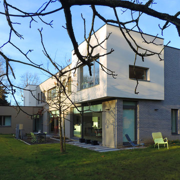 Gue'house