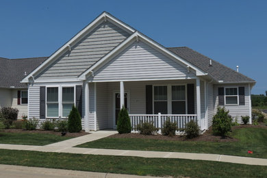 Traditional exterior home idea in Cleveland