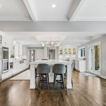 Kitchen. Interior Remodel in Lake Forest