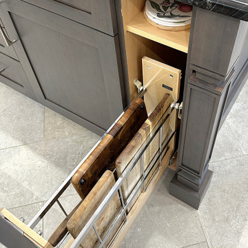 Cutting Boards & Trays Pullout - Open