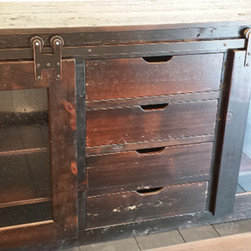 Side pieces - Furniture