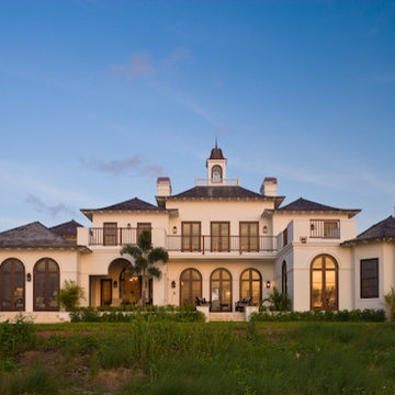 Waterfront Plantation House in Vero Beach