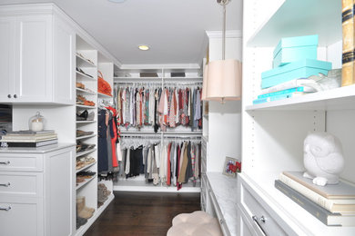 Closet - traditional closet idea in New York