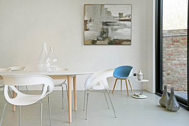 Inspiration for a modern dining room in London.