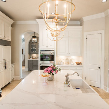 Woodlands, TX - Farmhouse Kitchen