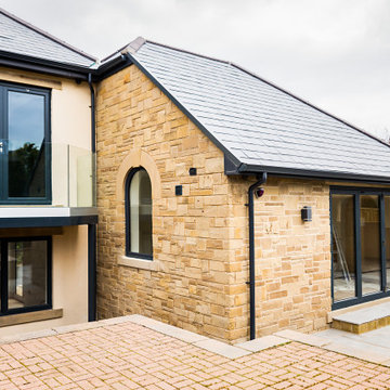 House Build Contemporary - Thornhill
