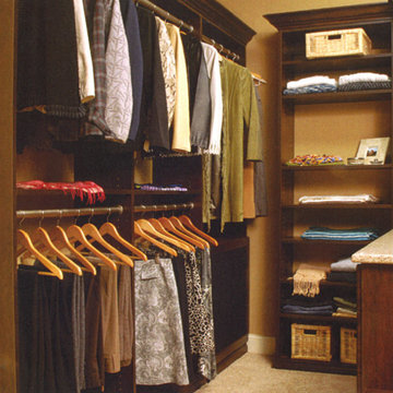 Deluxe Closets