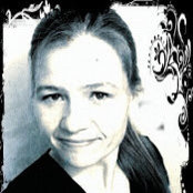 Shanna Hall's photo