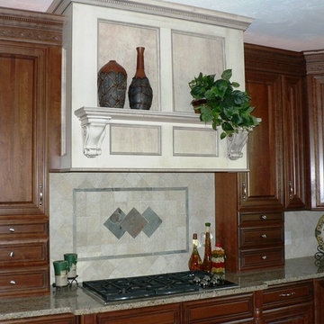 Spacious and Luxurious Kitchen