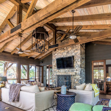 Lake Keowee Retreat