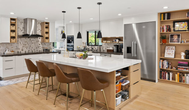 Contemporary Kitchen by The Proposed Plan