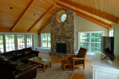 Example of a classic living room design in Boston