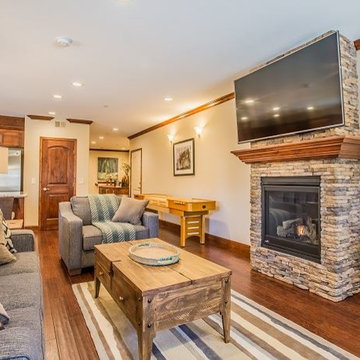 Beautiful Lake Front Condo