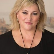 Renee James's photo