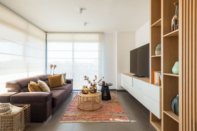 FAMILY HOUSE