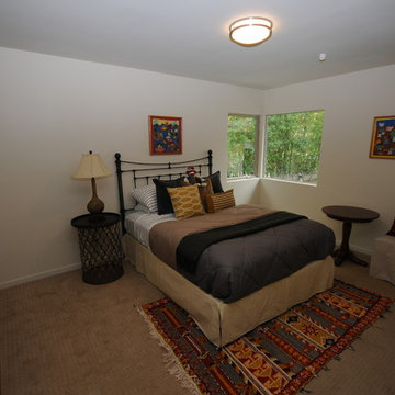 1004 Euclid
