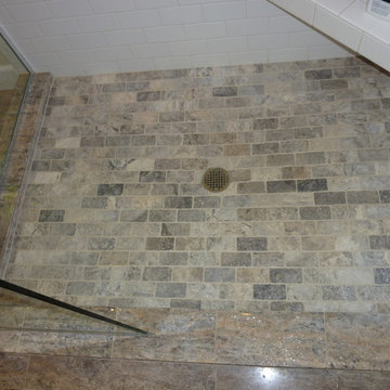 Silver 12x24 Vein Cut Travertine Master Bath & Silver Tumbled Mosaic Shower Pan