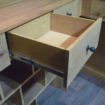 Alder Master Bedroom Walk-in Closet