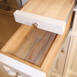 Tierette (Roll Out Counter or Cutting Board) - Kitchen Drawer Organizers