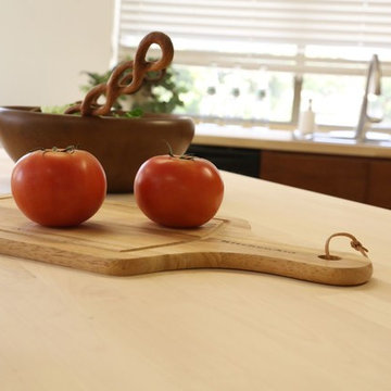 Findley & Myers Montauk Cherry Kitchen Cabinets