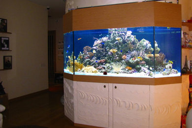 Морской рифовый аквариум 1200л.