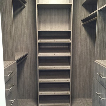 Short North Contemporary Walk-In