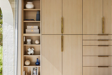 Home design - contemporary home design idea in Miami