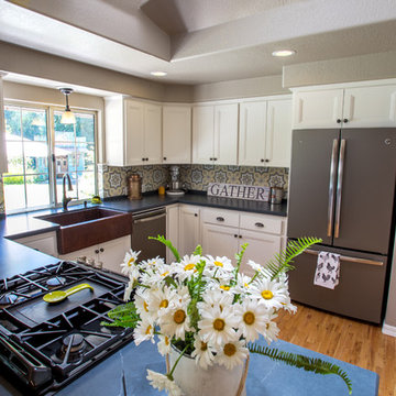 Modern Farmhouse Style Kitchen