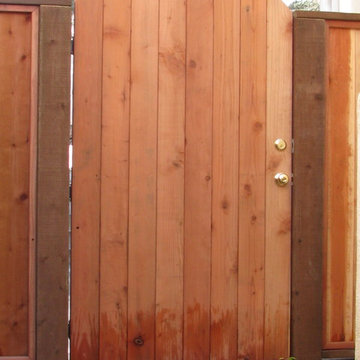 Custom Gate