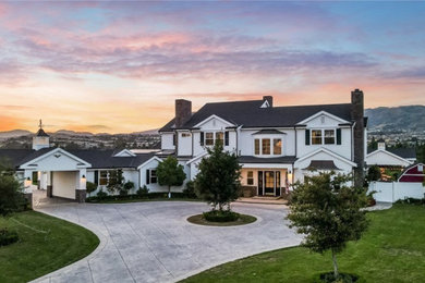 Inspiration for a timeless exterior home remodel in Los Angeles
