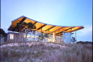 Inspiration for a contemporary exterior home remodel in Austin