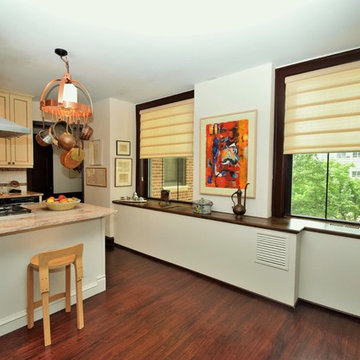 Kitchen - Hunter Douglas Vignette Modern Roman Shades