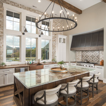 Reynolds Parkway Residence