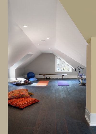 Transitional Home Gym by Geometra Design Ltd.