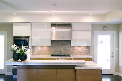 Minimalist kitchen photo in San Francisco