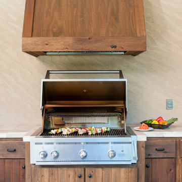 Embrace the Outdoors: The Beauty of an Outdoor Kitchen.