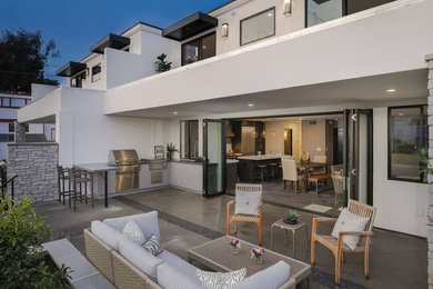 Inspiration for a contemporary patio remodel in San Diego
